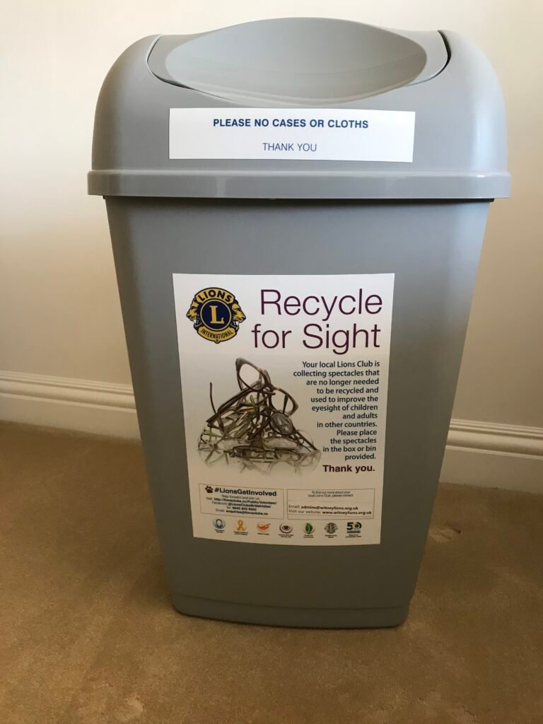 Image of glasses recycling bin